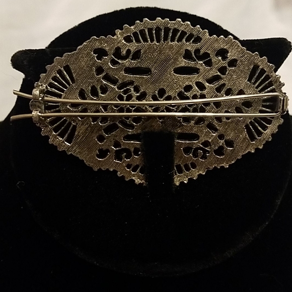 Silver Barrette - Picture 2 of 4